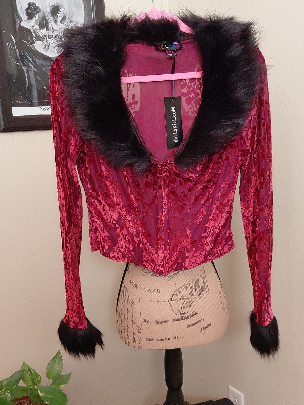Dollskill XXL dELiA*s Burgundy long Sleeve Velvet Fur Collar/cuffs Hook/eye